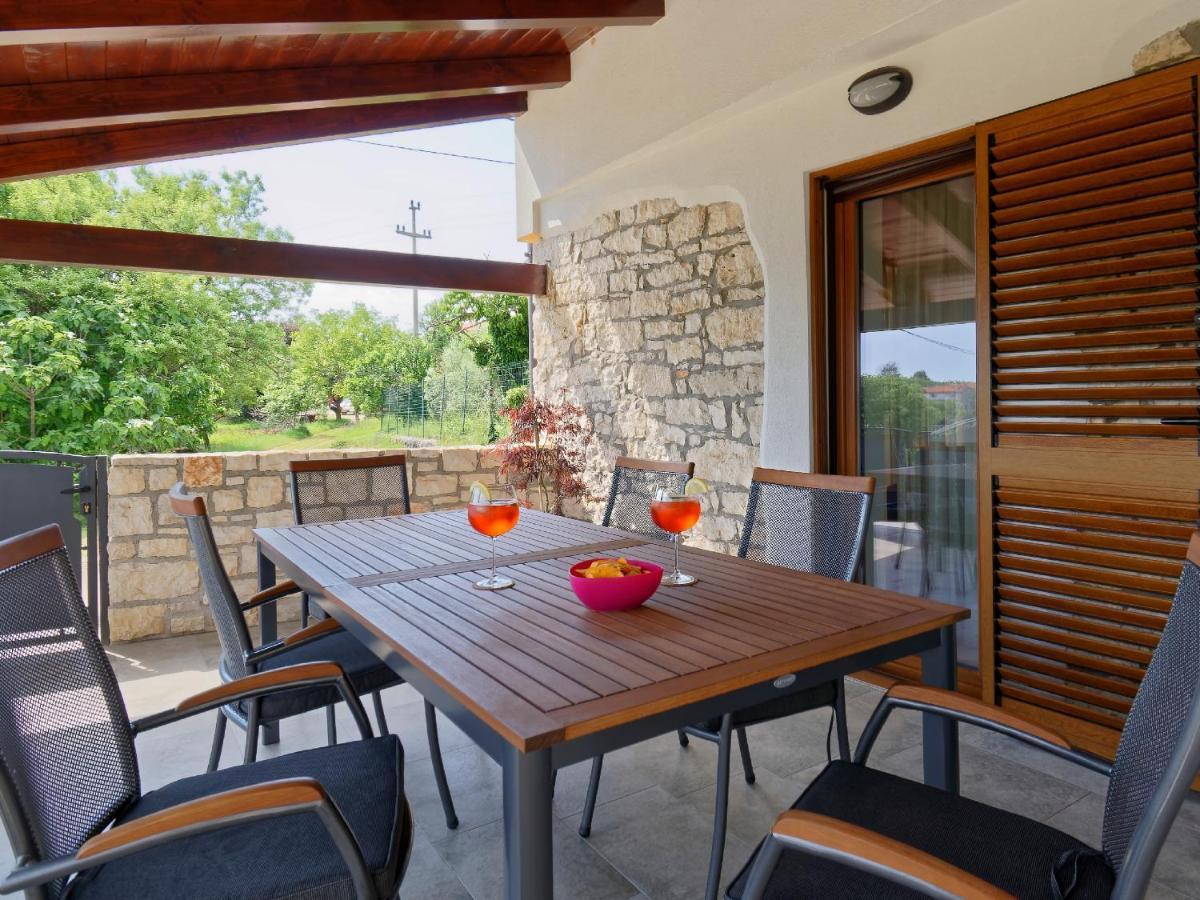 Apartment Larissa By Rent Istria Visnjan Exterior photo